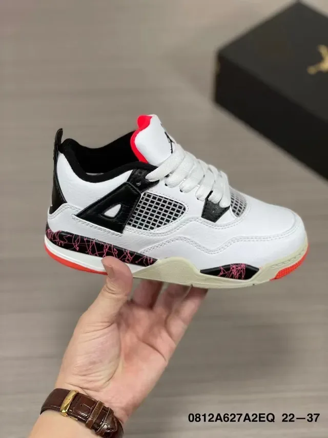 Zapatillas lifestyle Air Jordan 4 magenta y blanco 10