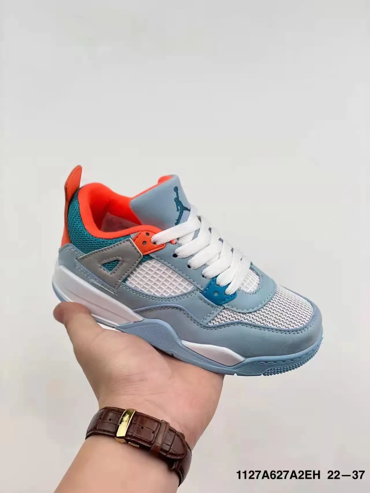 Zapatillas lifestyle Air Jordan 4 magenta y blanco 20