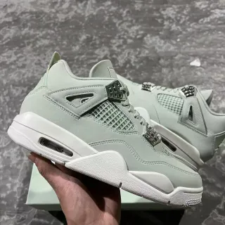 Air Jordan 4 薄荷绿白篮球鞋