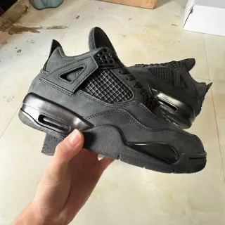 Tênis de basquete Air Jordan 4 preto monocromático
