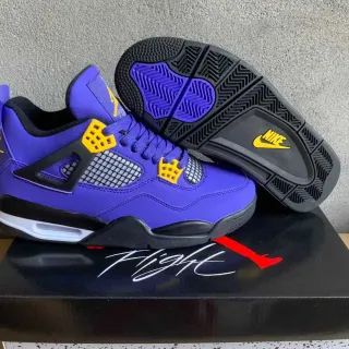 Zapatillas de baloncesto Air Jordan 4 moradas y amarillas