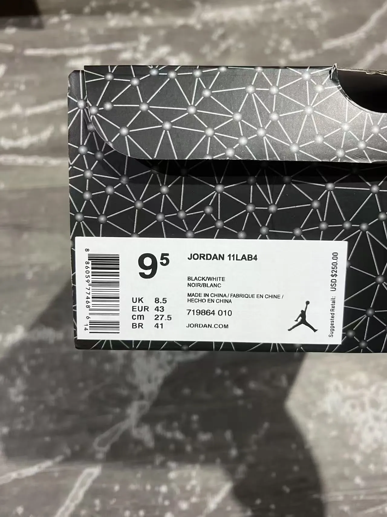 Chaussures de basketball Air Jordan 4 Retro noir et blanc brillantes 10