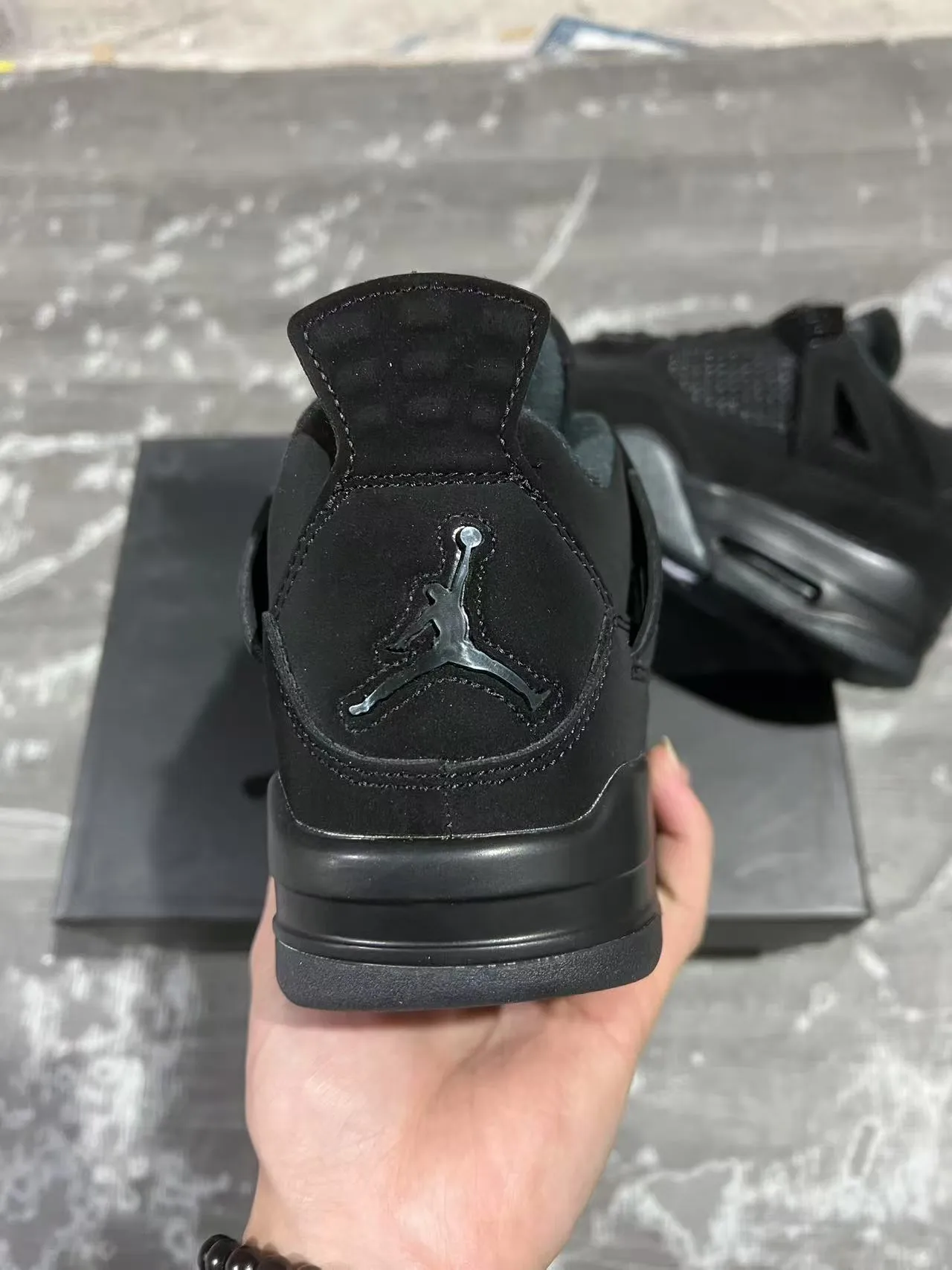 Air Jordan 4 Retro একরঙা কালো বাস্কেটবল জুতো 8