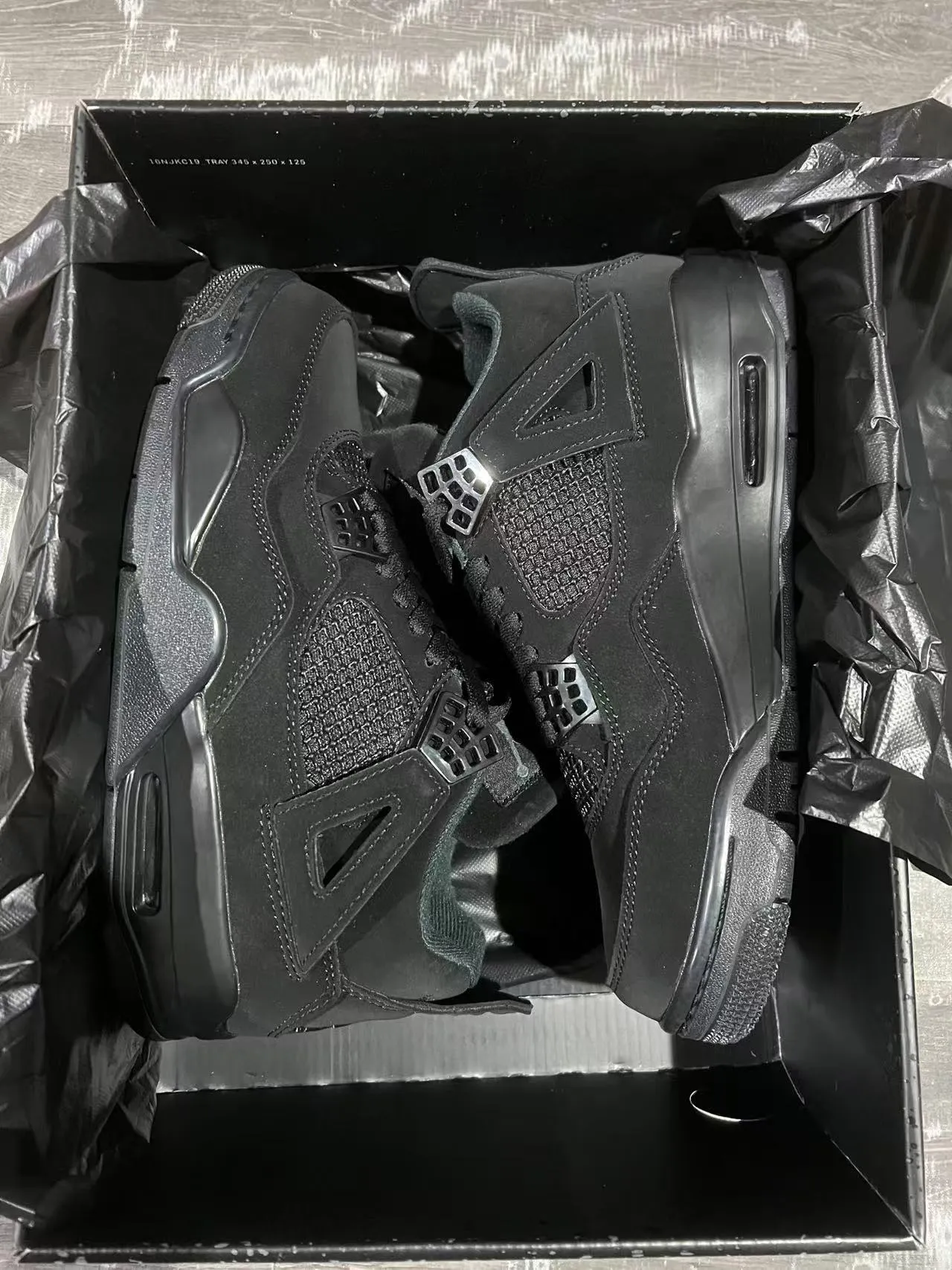 Air Jordan 4 Retro একরঙা কালো বাস্কেটবল জুতো 9