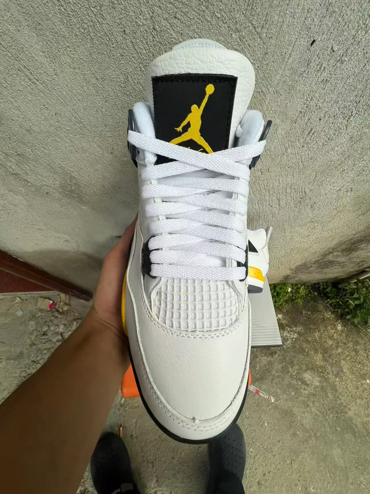 Air Jordan 4 Chaussures de Basket Blanc Noir Jaune Moucheté 3