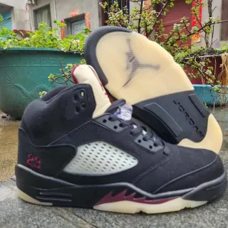 Tênis de basquete Air Jordan 5 preto bordô creme