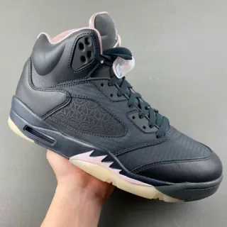 Tênis de basquete feminino Air Jordan 5 preto e rosa