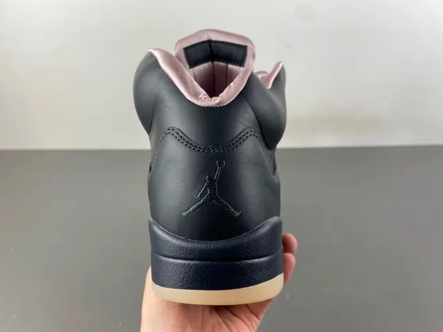 Zapatillas de baloncesto para mujer Air Jordan 5 negro y rosa 4