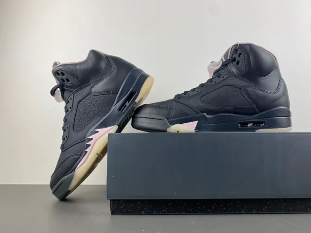 Zapatillas de baloncesto para mujer Air Jordan 5 negro y rosa 14