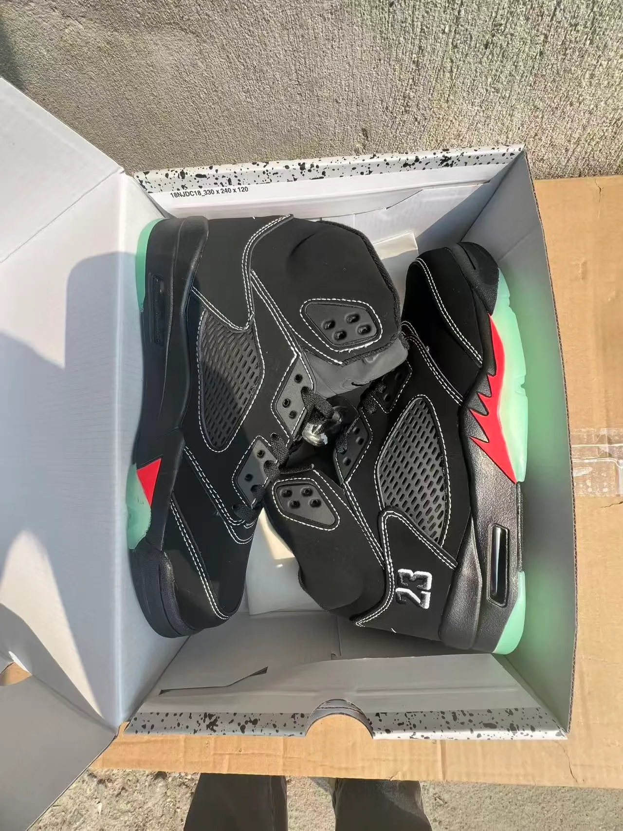 Zapatillas de baloncesto Air Jordan 5 negro rojo llama 9