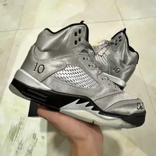 Air Jordan 5 मैटेलिक सिल्वर ब्लैक बास्केटबॉल जूते