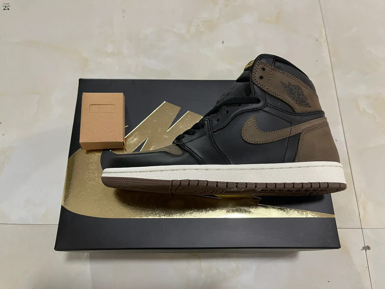 Air Jordan काले भूरे हाई-टॉप परफोरेटेड टो बास्केटबॉल जूते 3