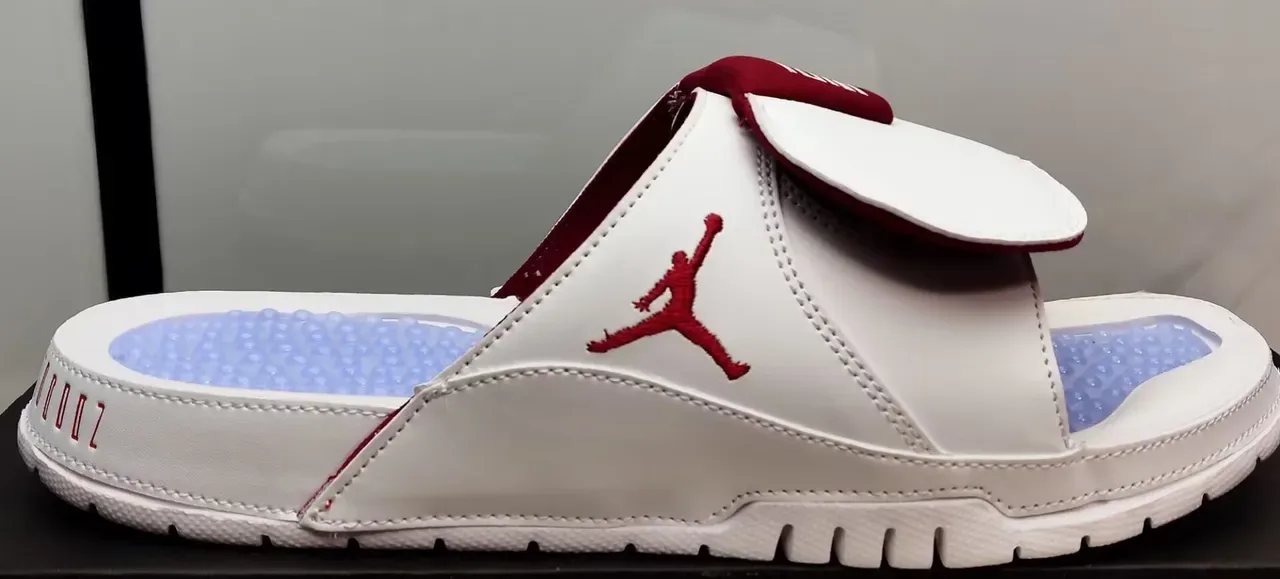 Air Jordan Slide Blanco y Burdeos Podded Footbed 5