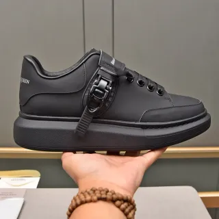 Alexander McQueen Sneakers Oversized Noires Semelle de Plateforme Cuir Supérieur Chunky