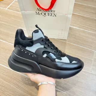 Alexander McQueen Oversized Sneaker काला चांदी कैमो चंकी स्नीकर