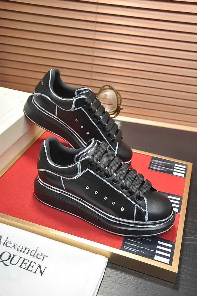 Alexander McQueen 黑白 Oversized Sneaker 轮廓对比缝线 生活方式鞋 5