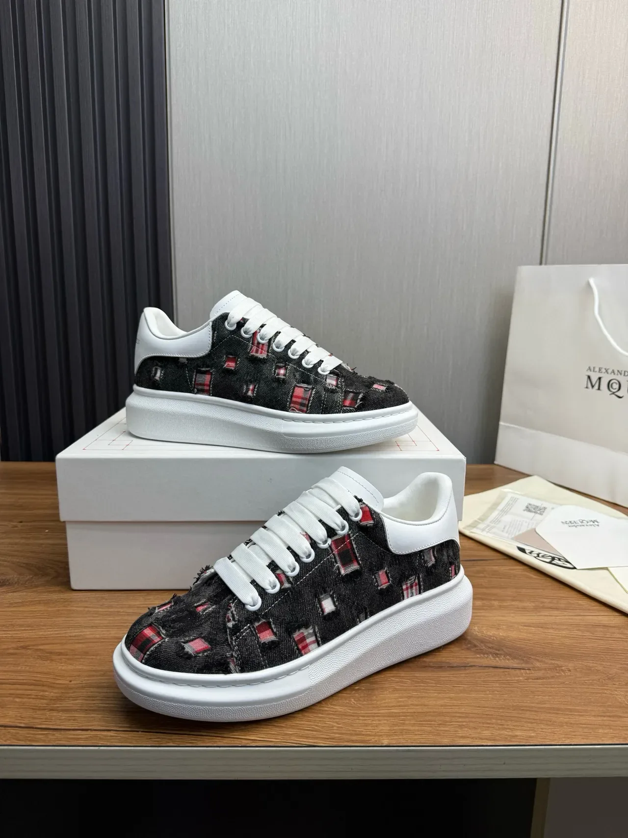 Alexander McQueen Oversized Sneaker White Black Red Lifestyle Sneakers 5