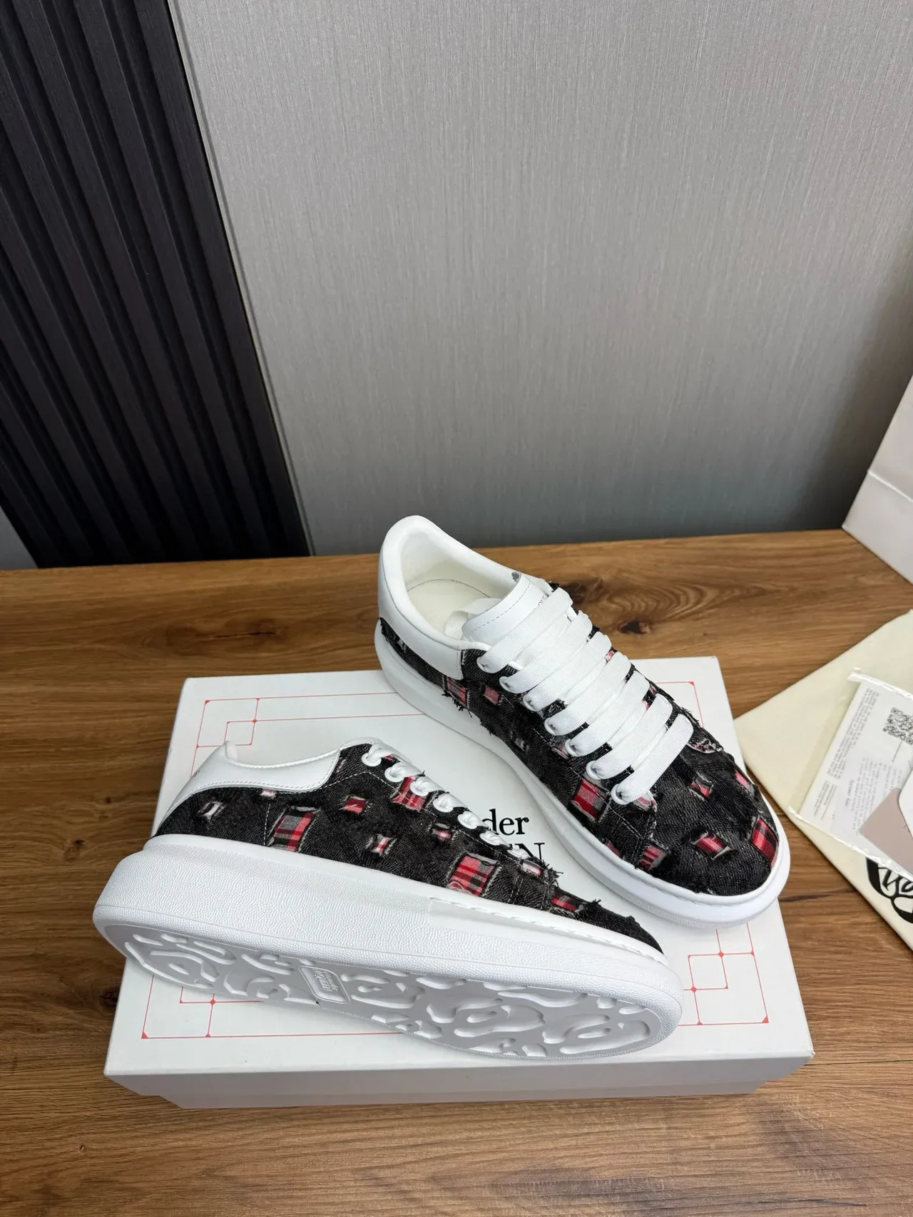 Alexander McQueen Oversized Sneaker White Black Red Lifestyle Sneakers 6