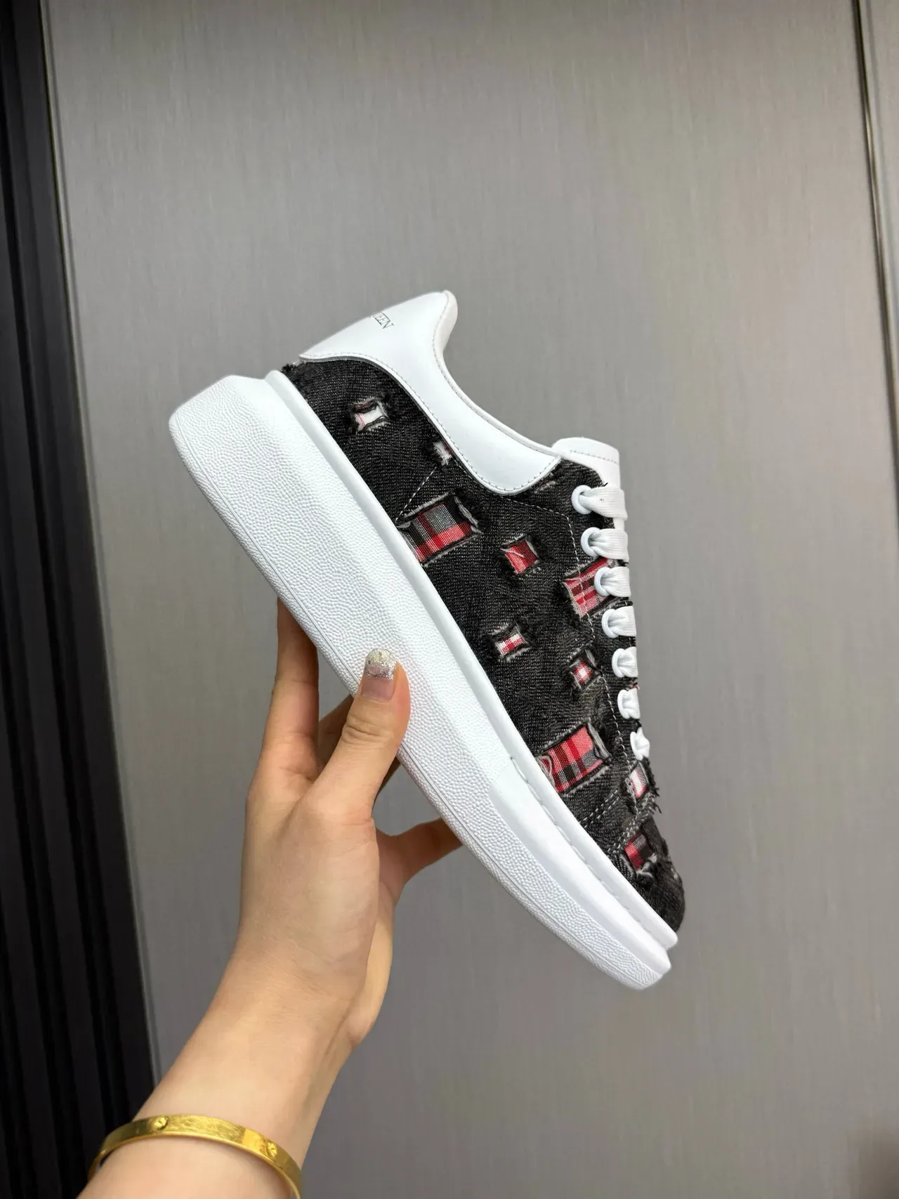 Alexander McQueen Oversized Sneaker White Black Red Lifestyle Sneakers 7