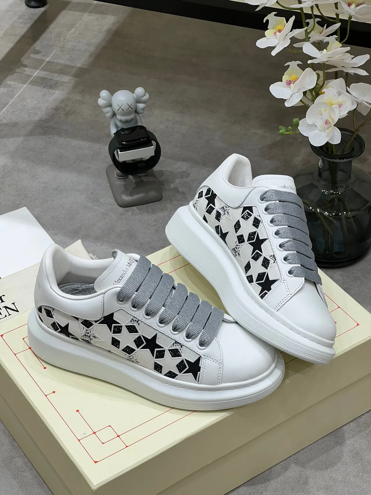 Alexander McQueen Oversized Sneaker White Black Star Perforated Lifestyle Sneakers 4