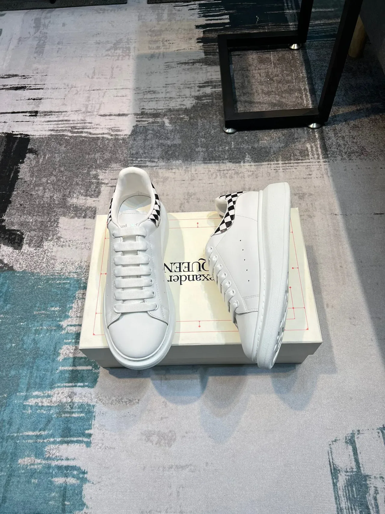 Alexander McQueen 白色 Checkerboard 鞋跟 Oversized Lifestyle Sneakers 4