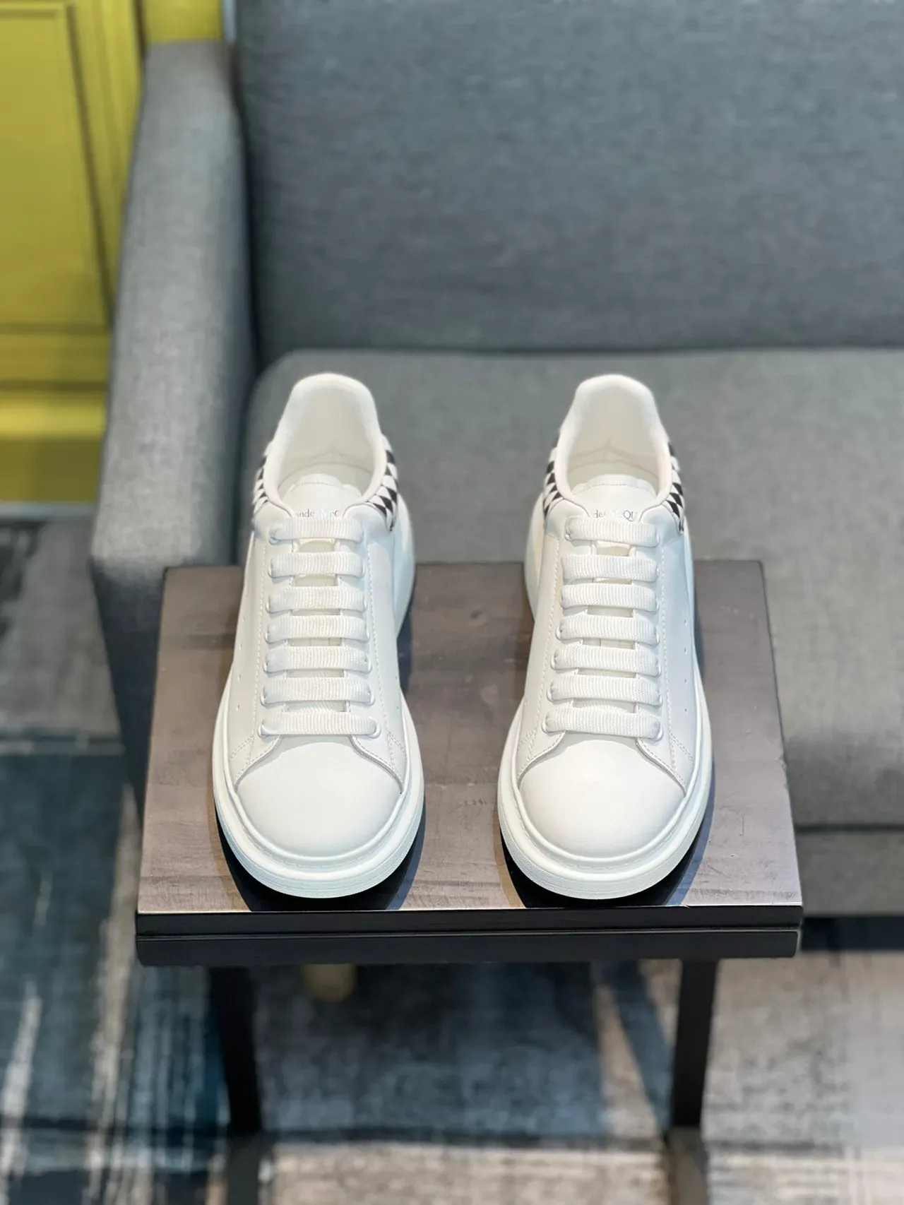Alexander McQueen 白色 Checkerboard 鞋跟 Oversized Lifestyle Sneakers 6
