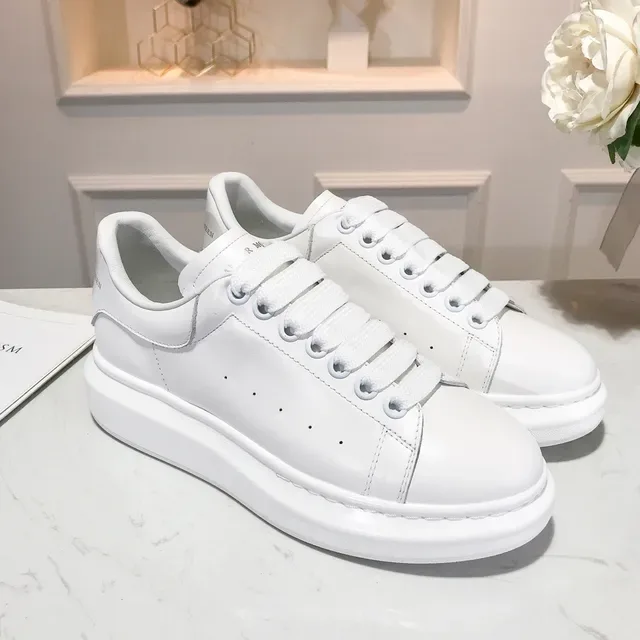 Alexander McQueen 超大号白色生活方式运动鞋 2