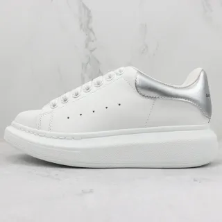 Alexander McQueen 白色银色 Oversized 运动鞋 平台底 光滑皮革鞋面 生活方式运动鞋