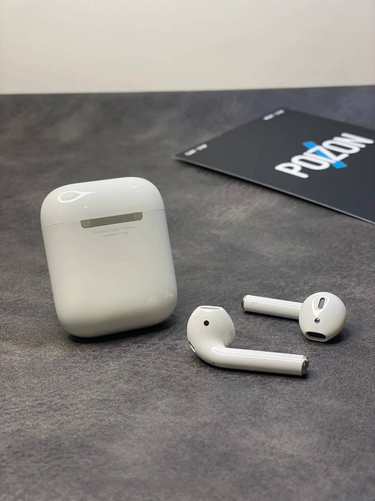 Apple AirPods সাদা কম্প্যাক্ট স্টেম-স্টাইল গ্লসি ফিনিশ TWS ইয়ারবাডস 6