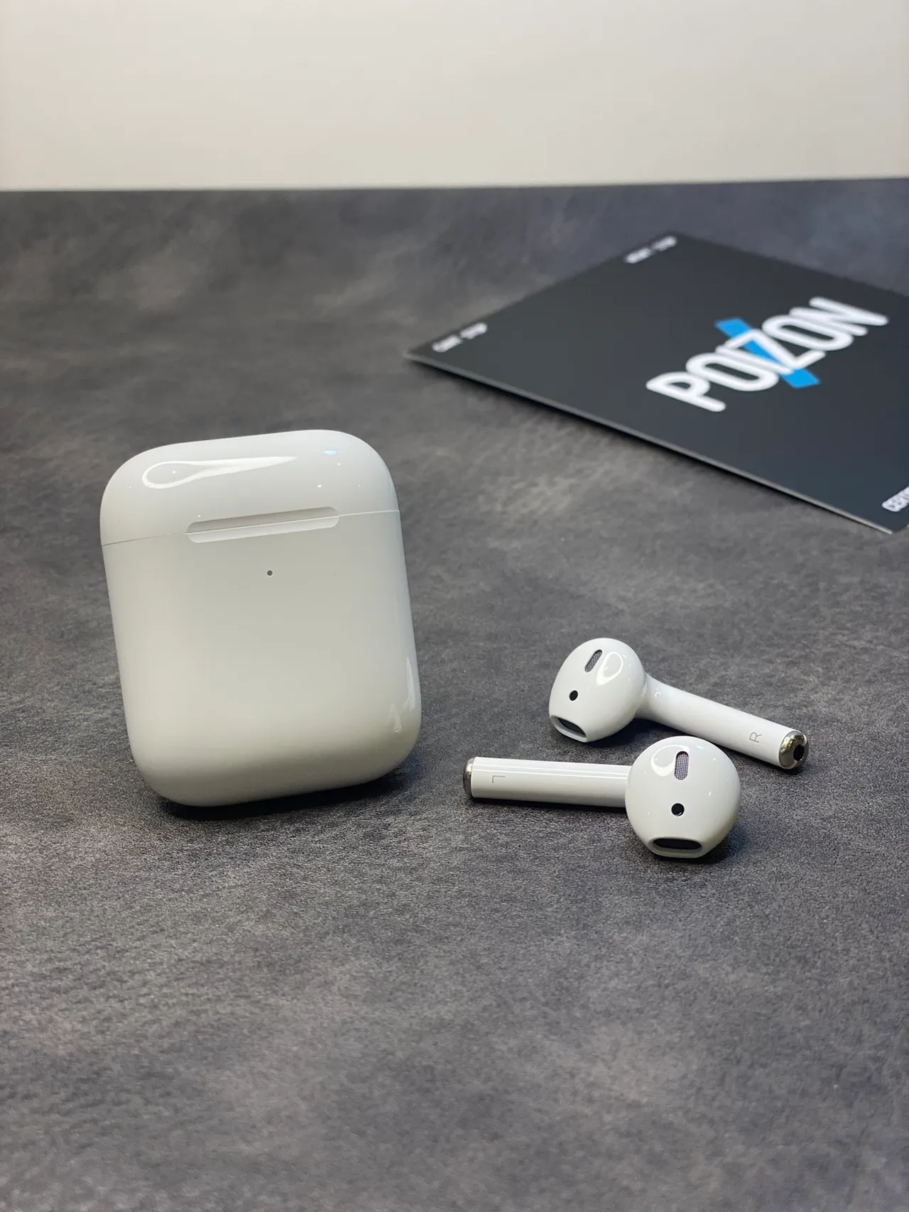 Apple AirPods সাদা কম্প্যাক্ট স্টেম-স্টাইল গ্লসি ফিনিশ TWS ইয়ারবাডস 7