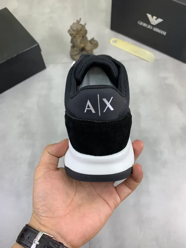 Armani Exchange काला मेश-सuede लाइफस्टाइल स्नीकर 2
