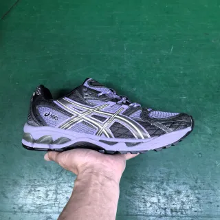 ASICS Gel-Kayano 黑色紫色 结构网面 反光 X-Overlay 跑鞋