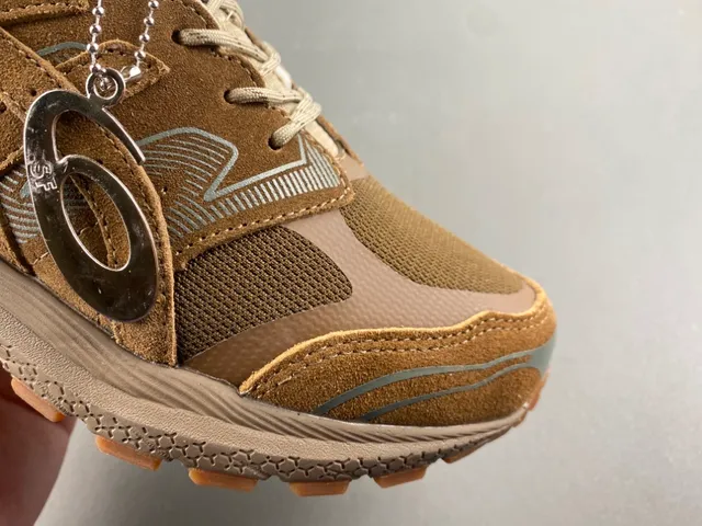 ASICS Gel-Kayano Tênis lifestyle de camurça e malha marrom 2
