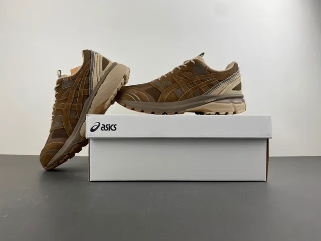 ASICS Gel-Kayano Tênis lifestyle de camurça e malha marrom 14