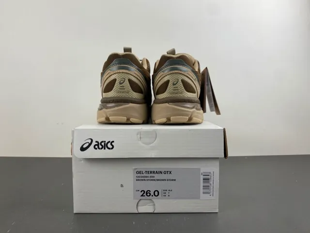 ASICS Gel-Kayano Tênis lifestyle de camurça e malha marrom 17