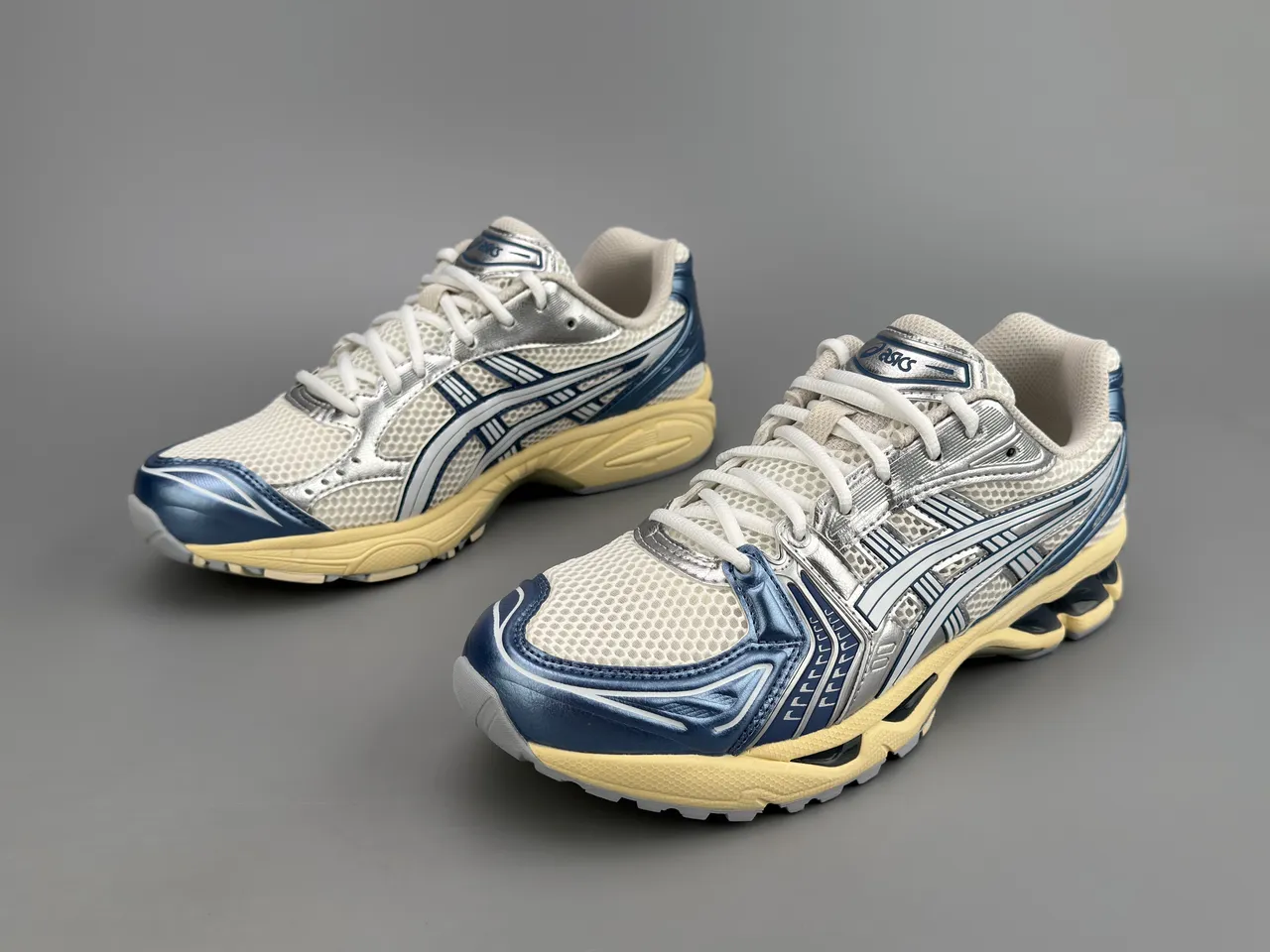 ASICS Gel-Kayano Navy and Silver Mesh 跑鞋 5