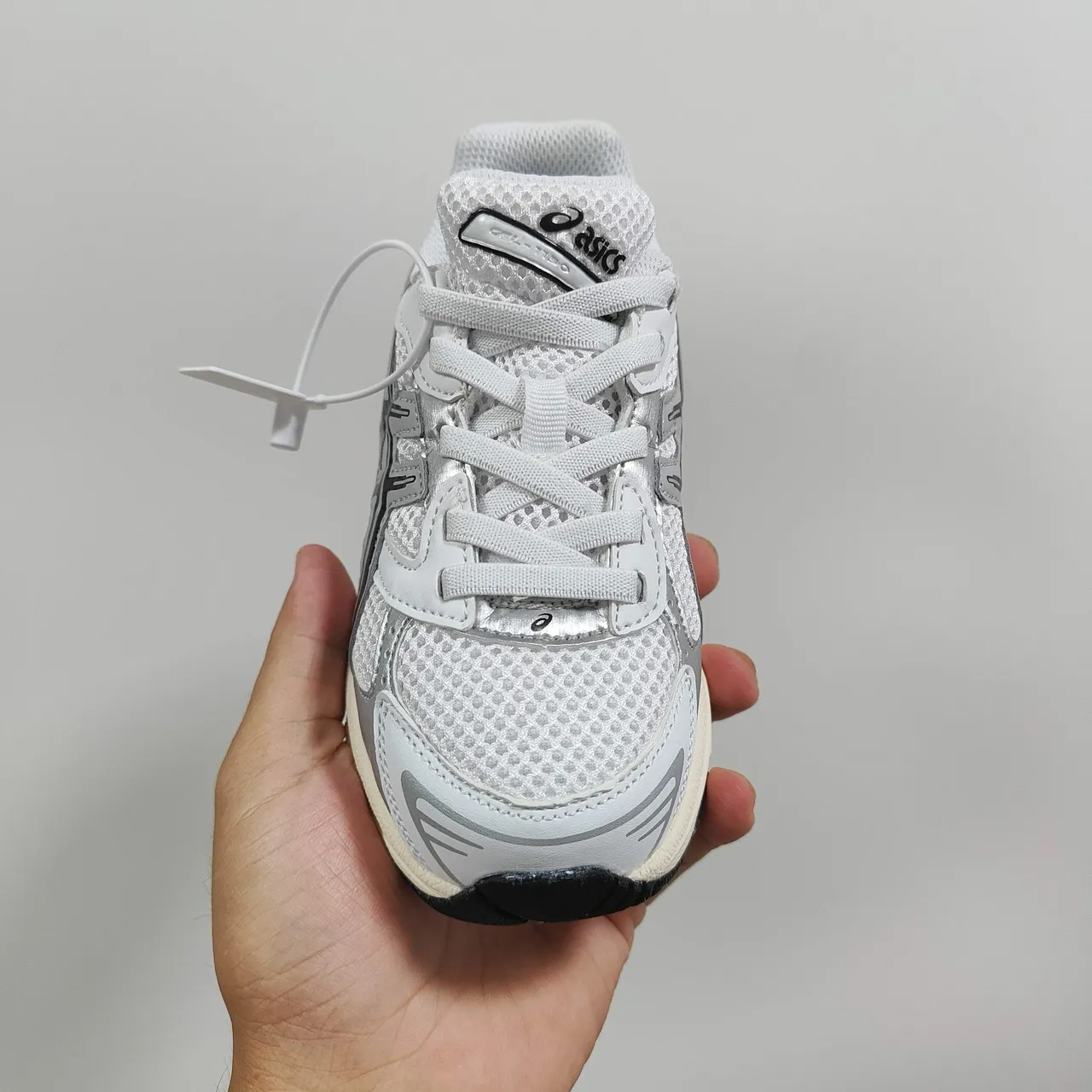 ASICS Gel-Kayano White Blue Structured Mesh Upper Tiger Logo Branding Running Shoes 19