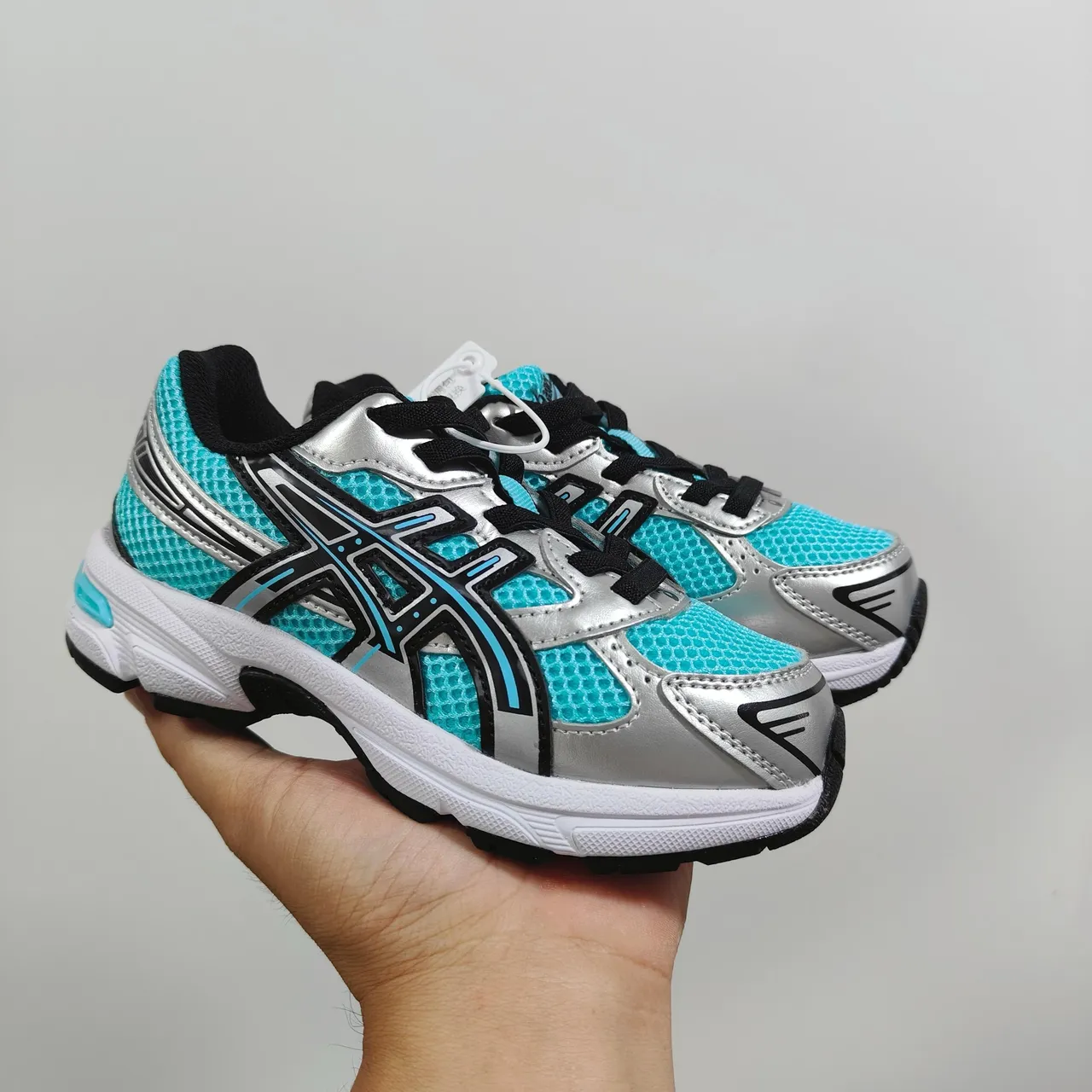 ASICS Gel-Kayano White Blue Structured Mesh Upper Tiger Logo Branding Running Shoes 22