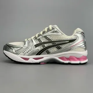 ASICS 银色粉色金属合成覆盖层白色工程网面跑鞋