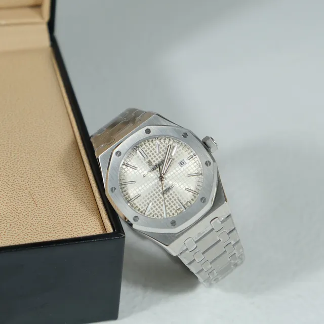 Audemars Piguet Royal Oak Cadran Tapisserie Argenté Montre Mécanique 2