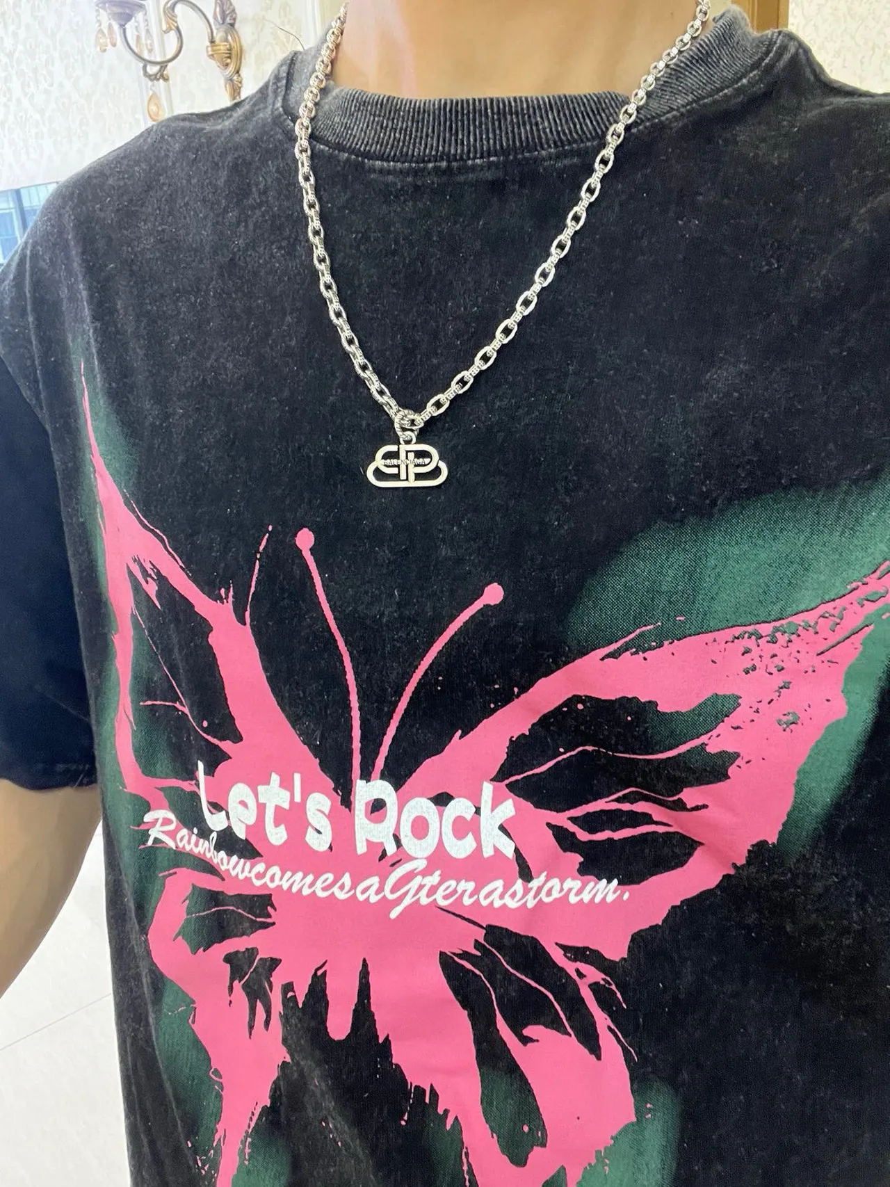 Balenciaga BB Chain Collar con colgante de logo de dos tonos 2