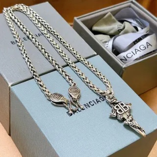 Balenciaga BB Dagger 银色 编织曲奇链 精致 monogram 坠饰 项链
