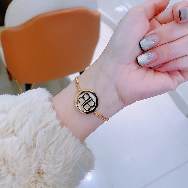 سوارة بالنسياغا BB Logo ذهبية بيضاء سلسلة كيرب دائرية تعليق سوارة 5