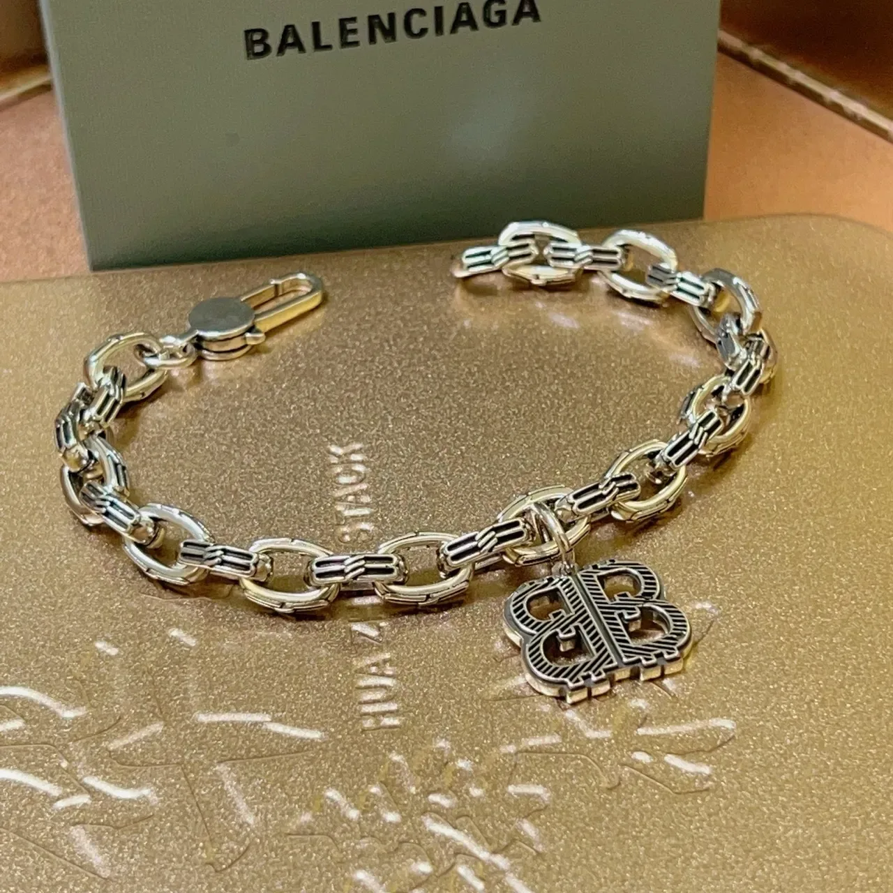 Balenciaga BB Logo Chunky Chain Bracelet 9