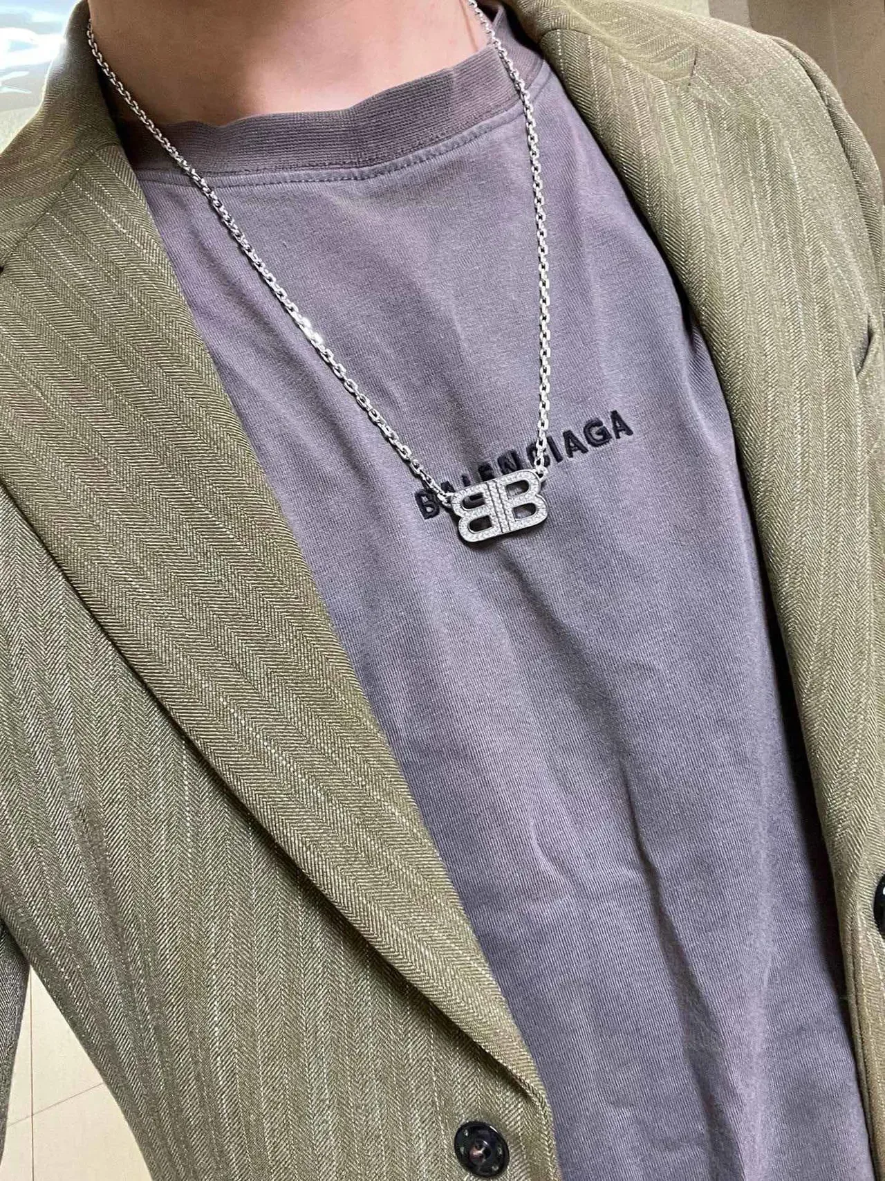 Colar pingante Balenciaga BB Logo Pavé Double-B 2