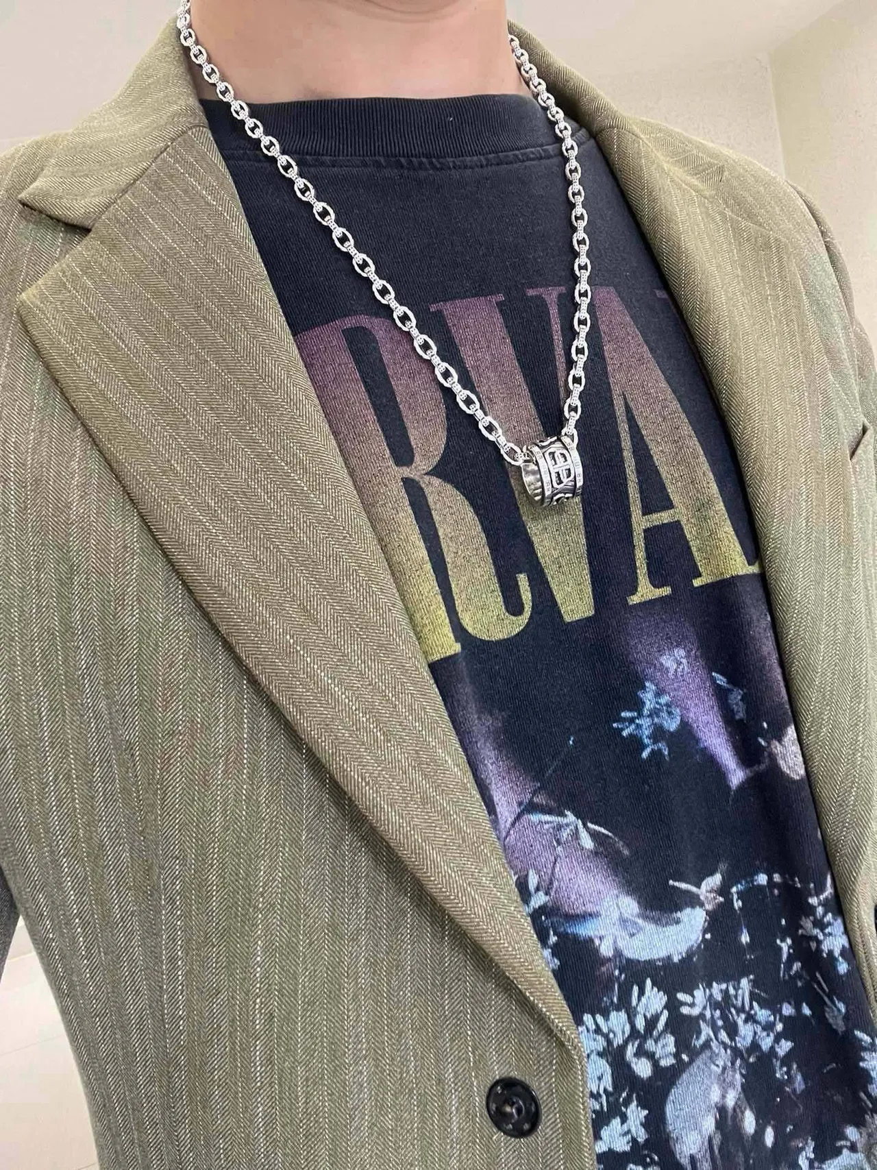 Balenciaga BB 银调圆柱形吊坠链条项链 7