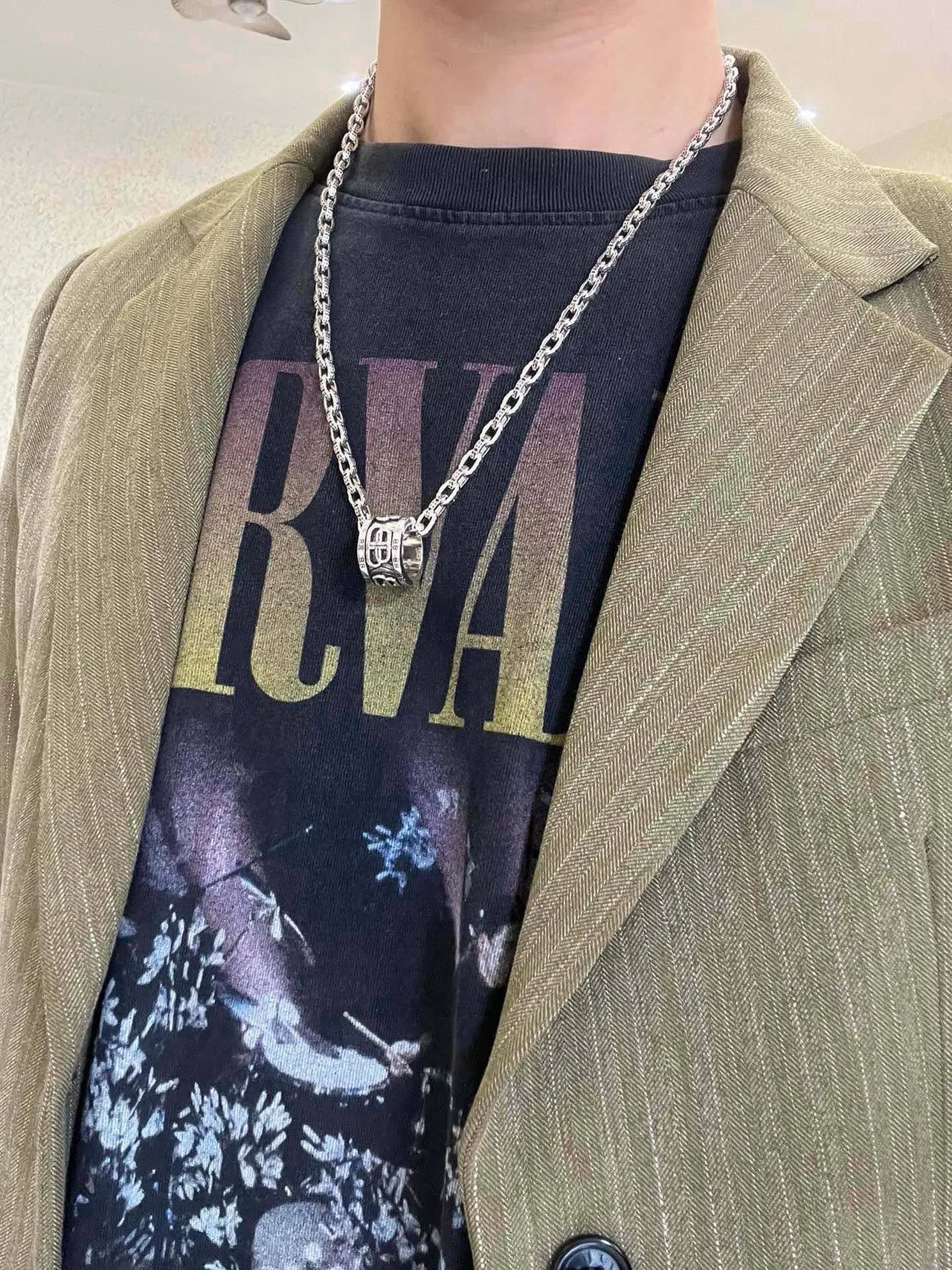 Balenciaga BB 银调圆柱形吊坠链条项链 9