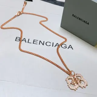 बालेंसीया Flower BB Pendant रोज गोल्ड चेन नेकलेस