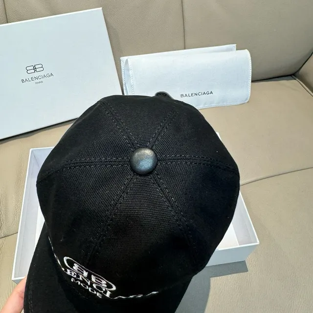 Balenciaga Mode कढ़ाई काले बेसबॉल कैप 4