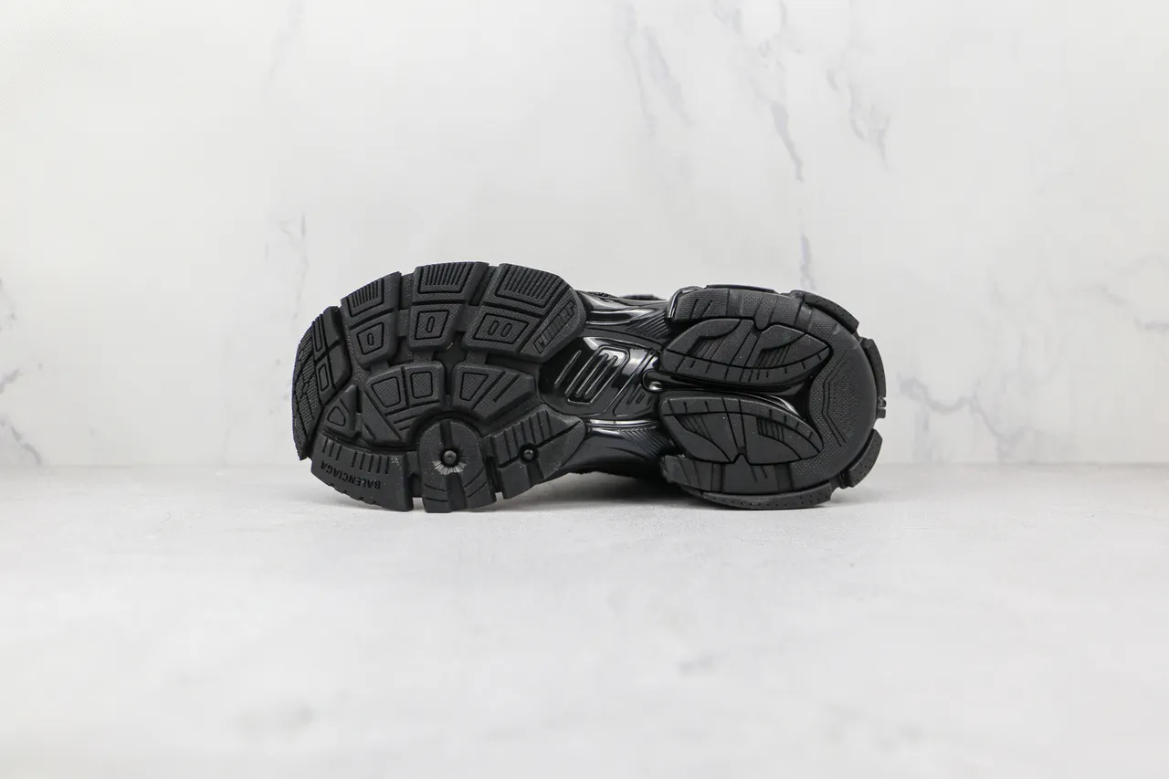 Balenciaga Runner Chaussures Monochrome Noires Chunky 4